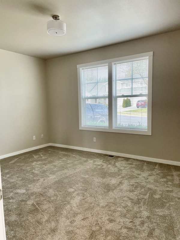 Building Photo - 1468 Foxtail St