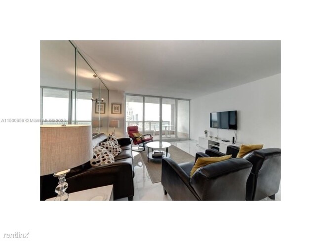 Building Photo - 3 br, 3 bath Condo - 1717 N Bayshore Dr Ph...