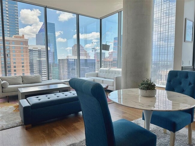 Building Photo - 210 Lavaca St