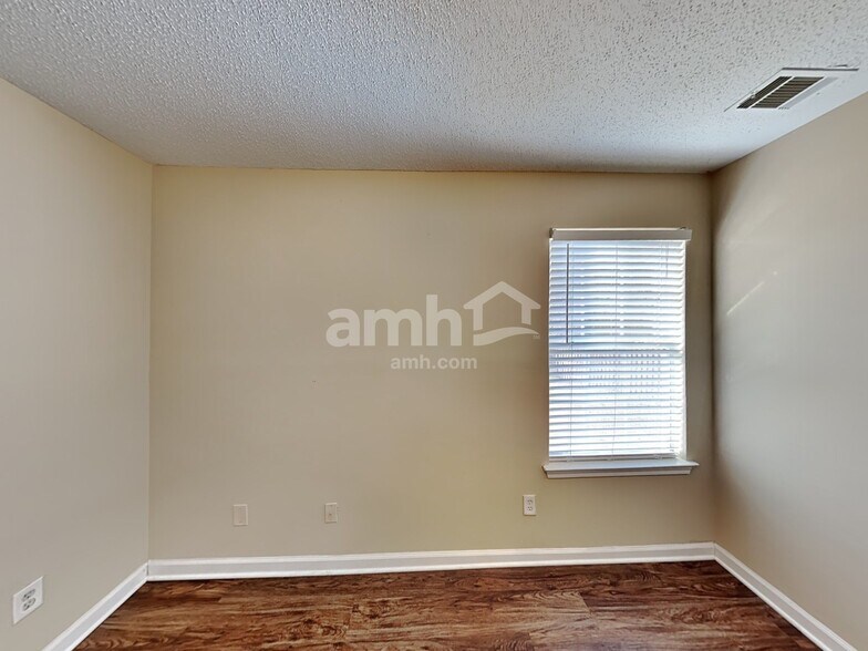 Building Photo - 6649 Overlook Rdg