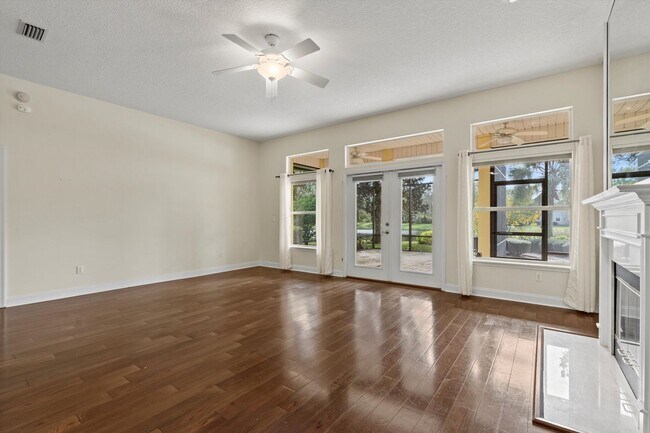 Building Photo - 293 Edge of Woods Rd