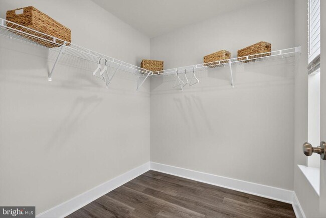 Building Photo - 37 Wisdom Ln