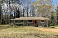 Building Photo - 207 Brown Rd