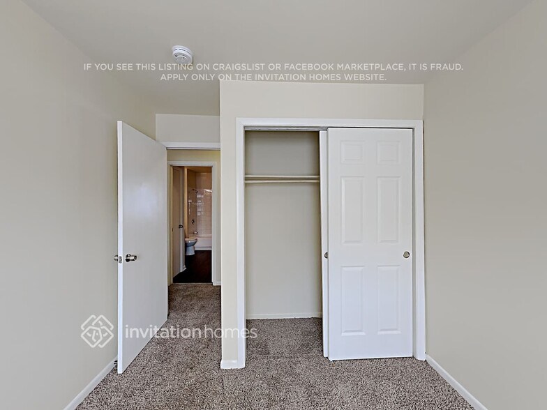 Building Photo - 2261 Bittersweet Ct