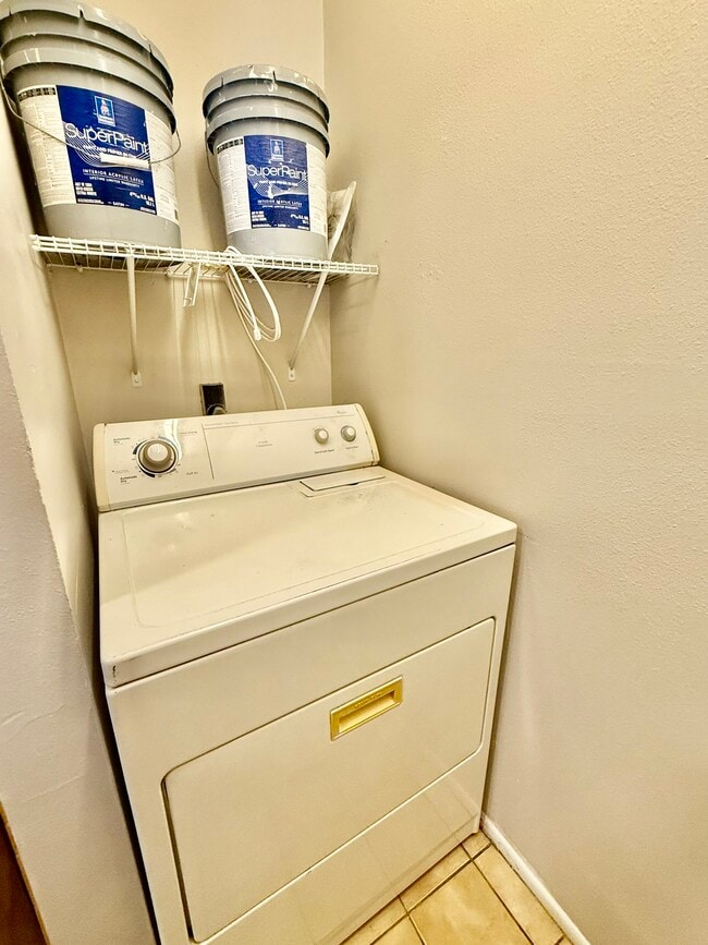 Building Photo - 2938 Lichen Ln