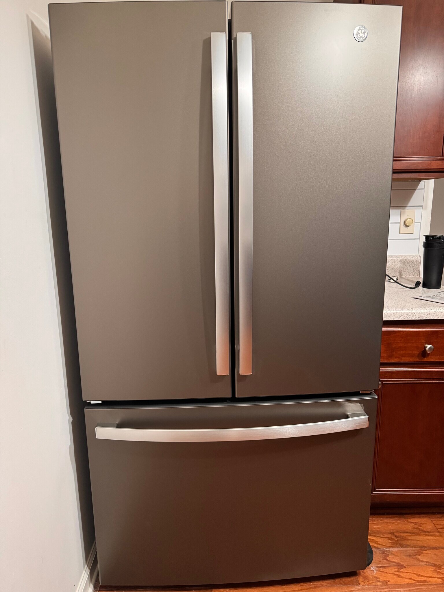 brand new fridge- Oct 2025 - 325 parc river blvd