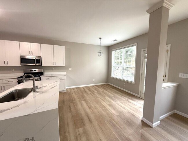 Building Photo - 1505 Wedgefield Ct