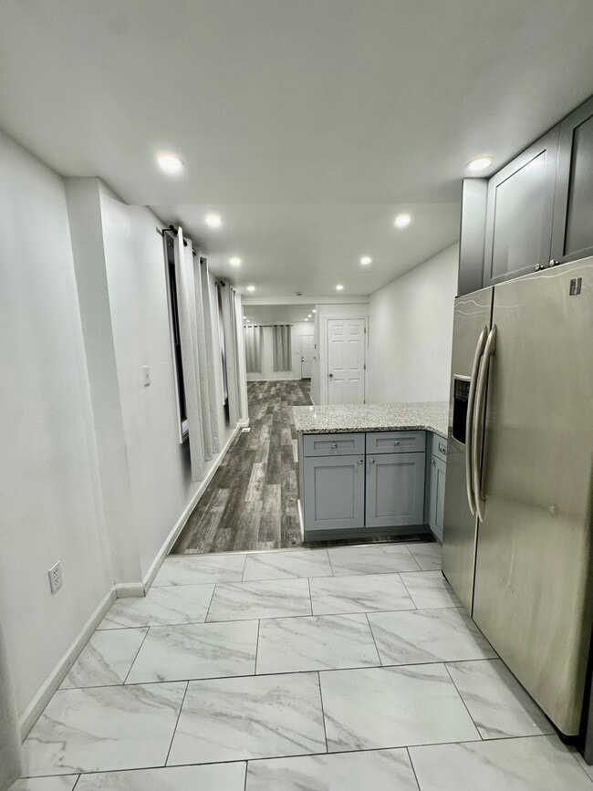 Building Photo - 1828 E Orleans St