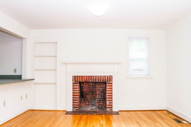 Building Photo - 2515 Plateau Rd