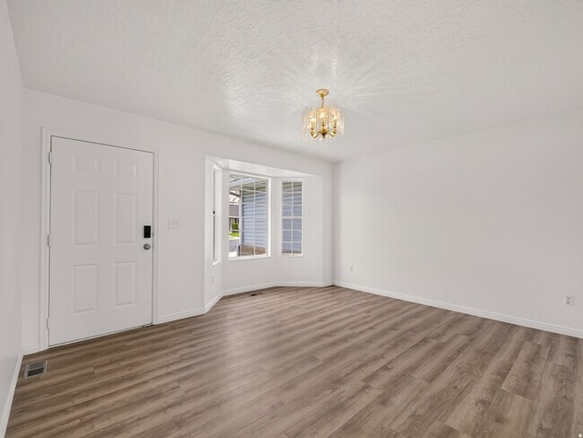 Building Photo - 949 W 1800 N