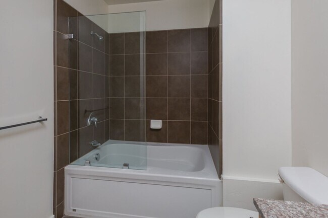 Building Photo - 2 bedroom 2 story East Village loft at Fah...