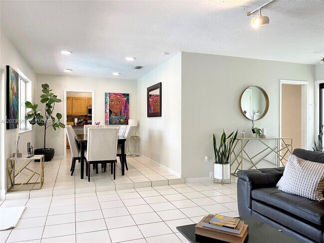 Building Photo - 8522 SW 148th Terrace