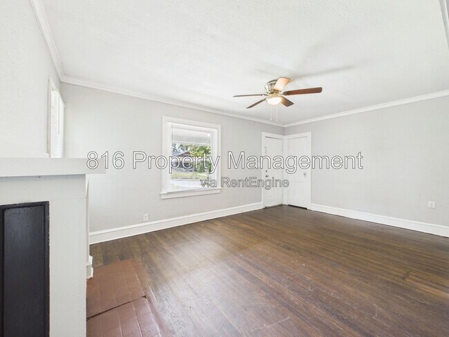 Building Photo - 5127 Olive St