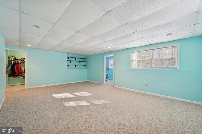 Building Photo - 32 Victory Way