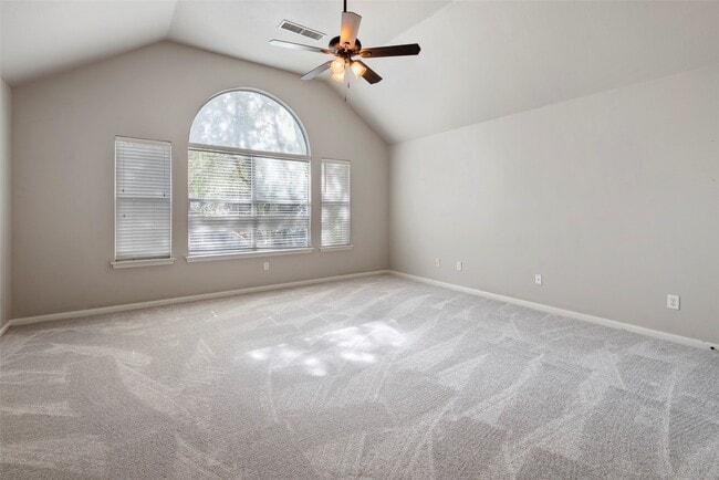 Building Photo - 35 N York Gate Ct