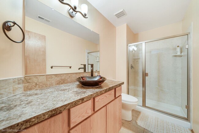 Building Photo - For Rent: Beautiful 3 Bed, 3 Bath Home in Desirable Eagle Ridge