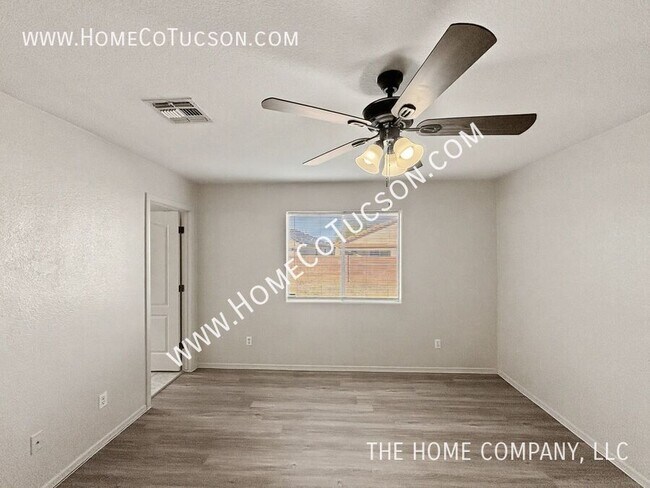 Building Photo - 2314 Silvergate Pl