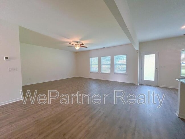 Building Photo - 1831 Campbell Oaks Dr