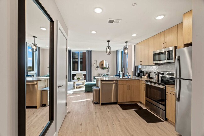 Building Photo - 916 N Delaware Ave