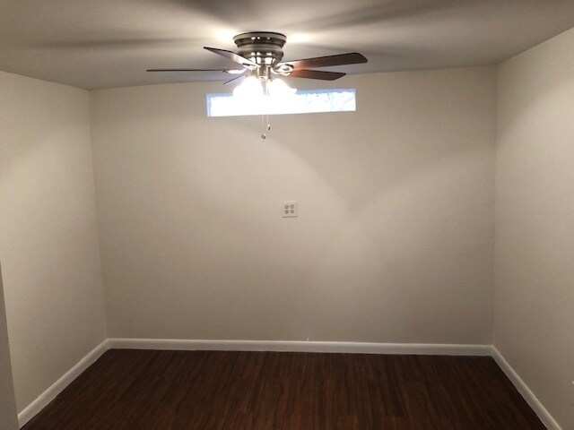 Building Photo - 206 S 15th Ave