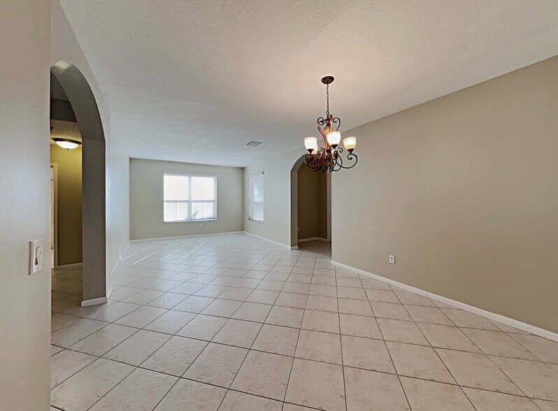 Building Photo - 17113 SW 49th Pl