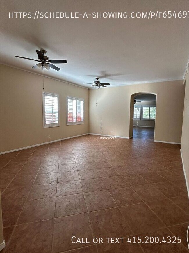 Building Photo - 30934 Crystalaire Dr