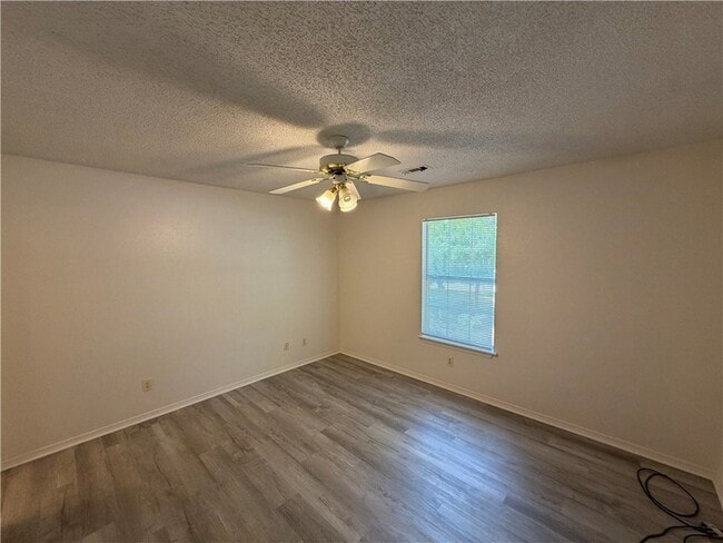 Building Photo - 1272 Tradition Ave