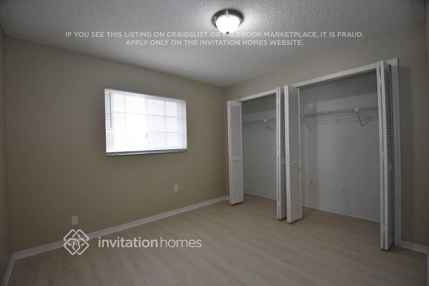 Building Photo - 15290 SW 51st St