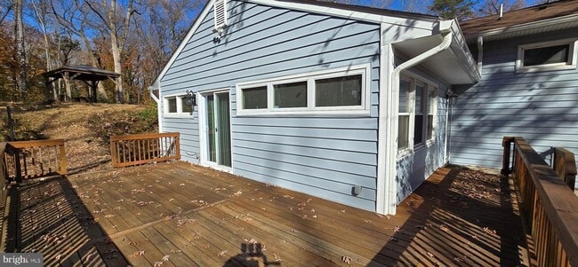 Building Photo - 7613 Locust Ln