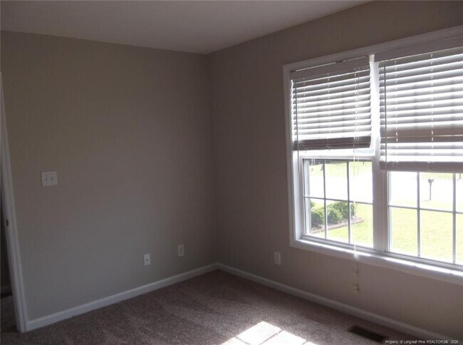 Building Photo - 2937 Piney Mountain Dr