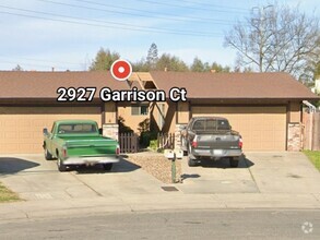 Building Photo - 2925 Garrison Ct