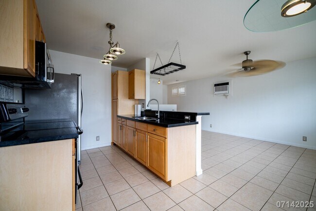 Building Photo - 3Bd, 2Ba Condo in Lombard Way, Ewa Gentry