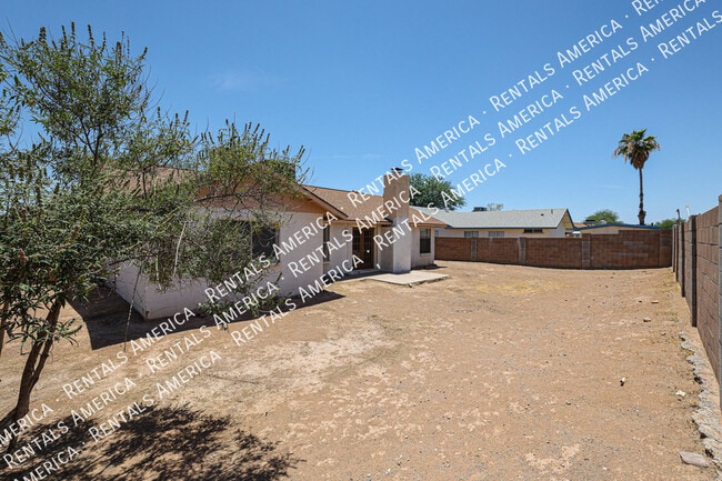 Building Photo - 8342 W Orchid Ln