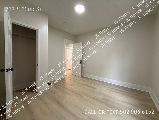 Building Photo - 737 S 33rd St