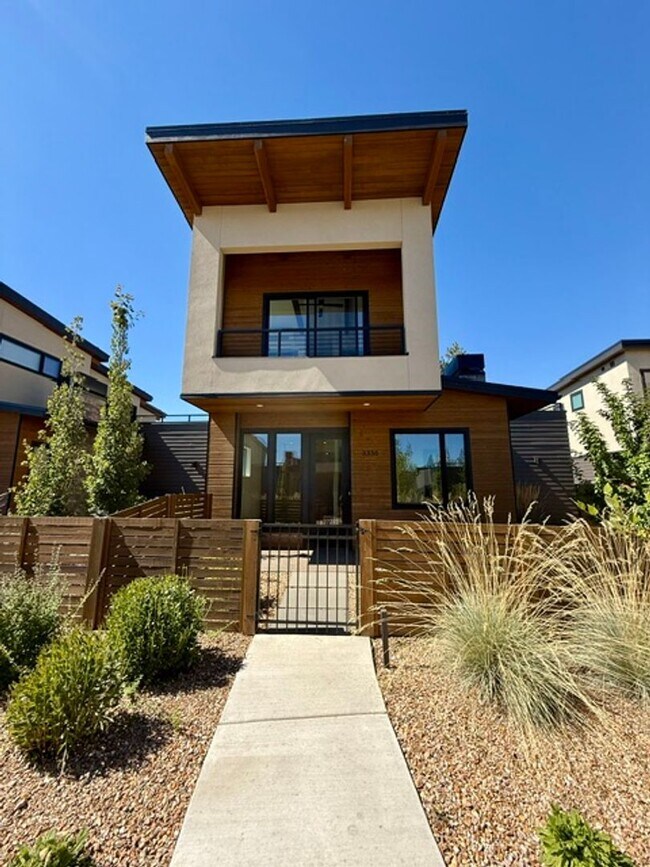 Building Photo - 3336 NW Celilo Ln