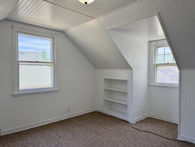 Building Photo - 2809 Bildahl St