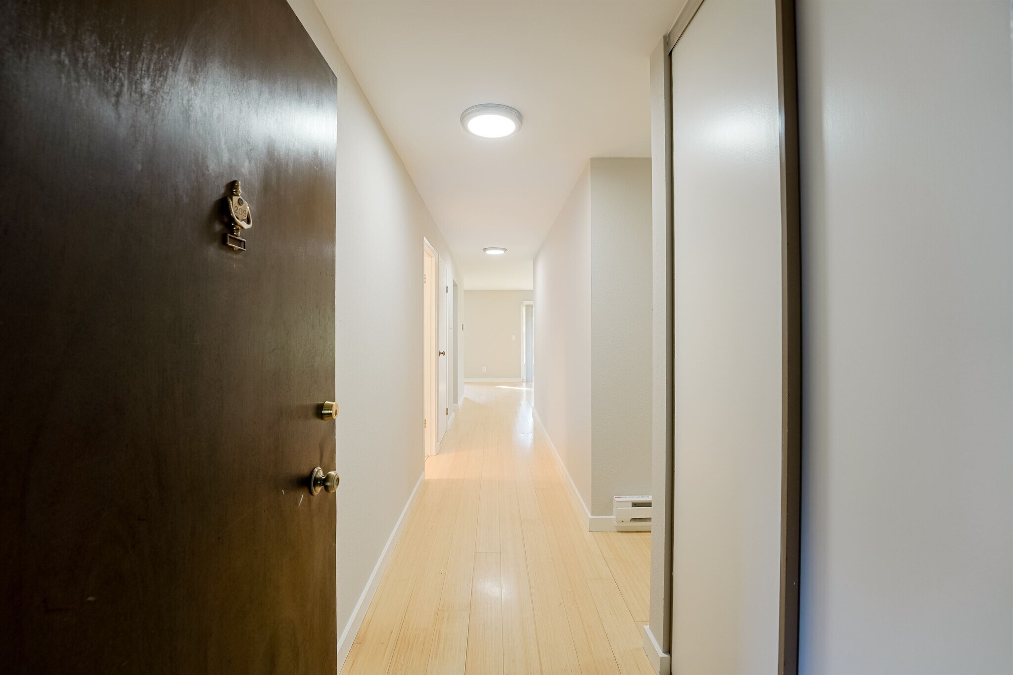 Building Photo - 1100 S Atlantic St