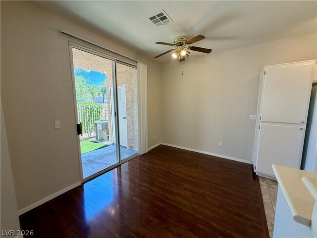 Building Photo - 251 S Green Valley Pkwy
