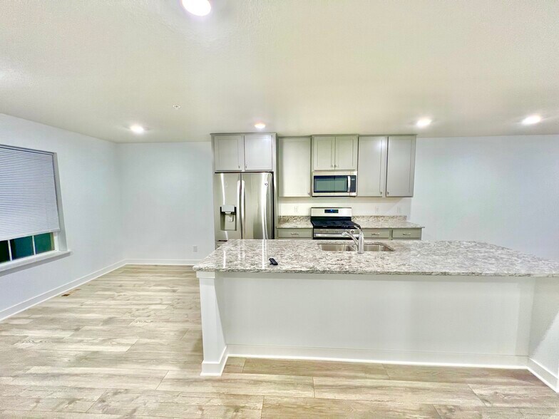 Building Photo - 11204 Balsam Pointe Trl