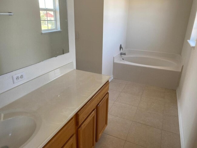 Building Photo - 217 Chadworth Dr