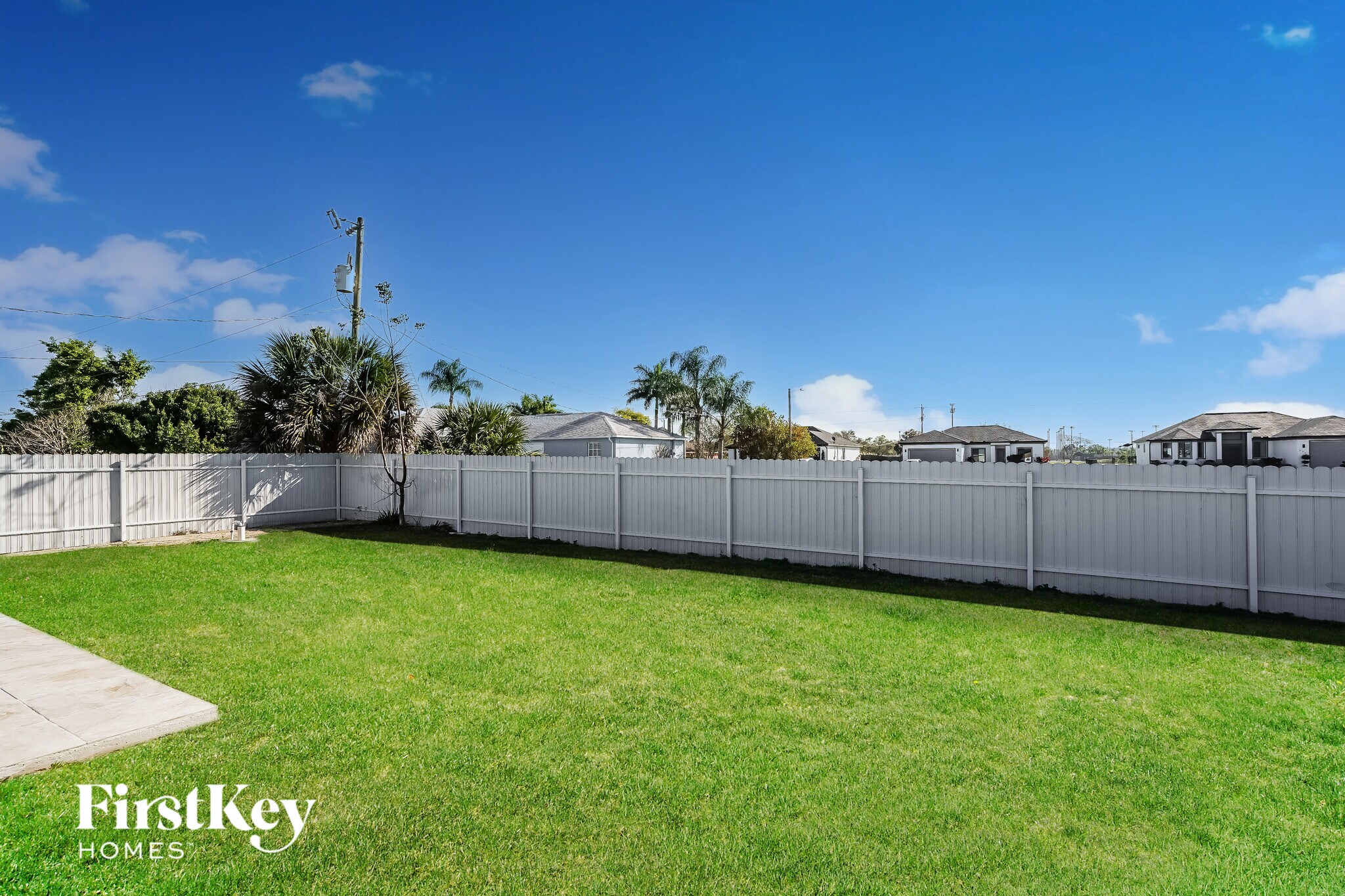 Building Photo - 601 NW 17th Ave