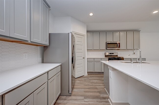 Building Photo - 1203 Hyde Lk Ln