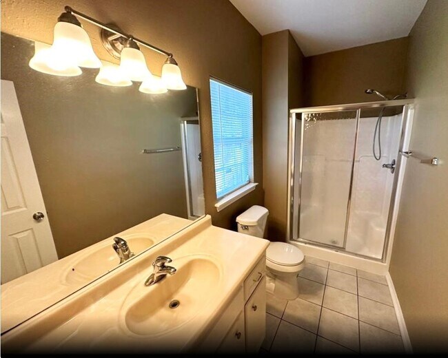 Building Photo - 9518 Ashville Dr