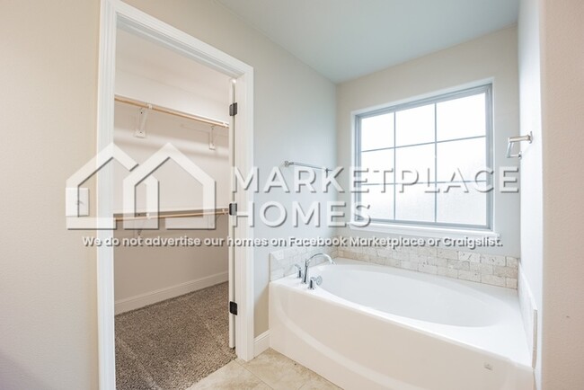 Building Photo - 531 Arkansas Black