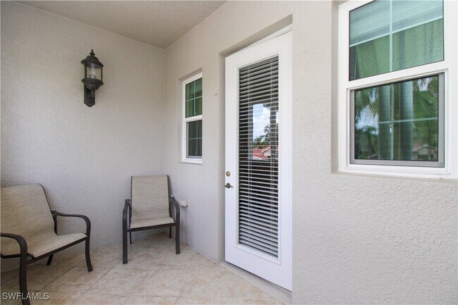 Building Photo - 9224 Campanile Cir