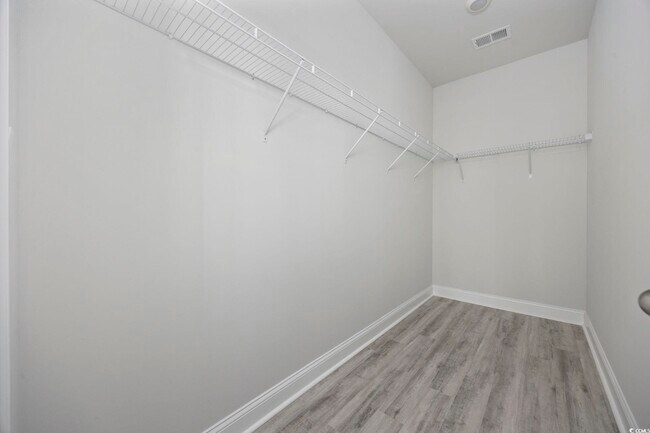 Building Photo - 7151 Shooting Star Way