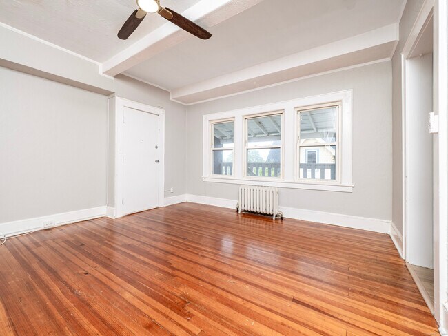 Building Photo - 33 Seaview Ave
