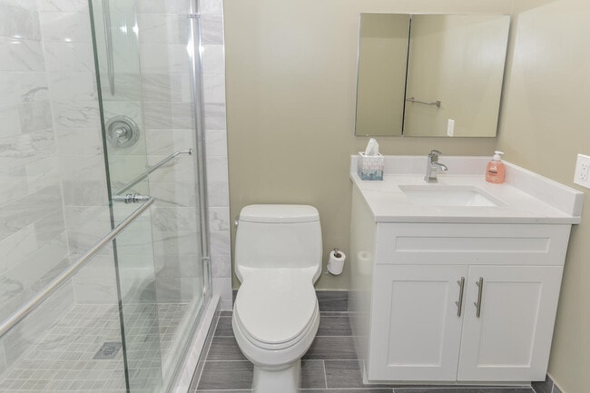 Building Photo - 864 Normandy R