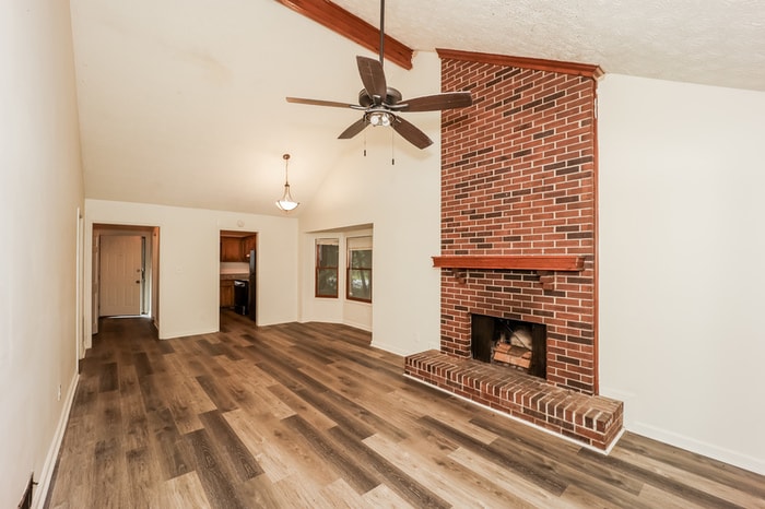 Building Photo - 7074 Williamsburg Dr