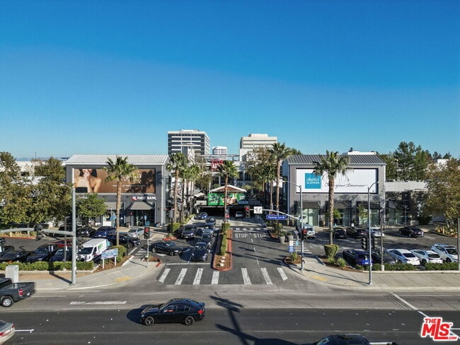 Building Photo - 8371 Northgate Ave